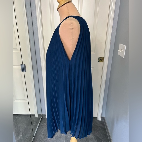 Max Studio Pleated Asymmetric Short Dress Tunic - Picture 6 of 9